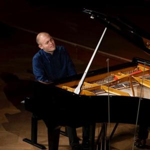 Alon Kariv Named Associate Artist of English Chamber Orchestra Photo