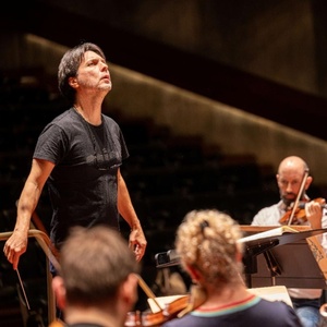 Roberto Forés Veses to Lead English Chamber Orchestra's Spain Tour Photo
