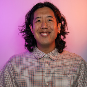 EDINBURGH 2026: Review: HARRY JUN: INSIDE JOKES, OUTSIDE VOICES, Pleasance Courtyard, Bunker Three