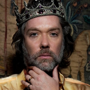 Rufus Wainwright Shares 'Folkocracy' Album With Nicole Scherzinger, David Byrne &…