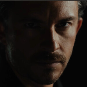 Video: Jonathan Bailey, Ella Purnell, Aimee Lou Wood & More Star in Audible's DRACULA