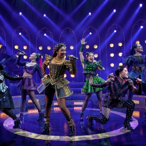 Review: SIX: THE MUSICAL Crowns Itself a Theatrical Game-Changer in Vancouver Debut Photo