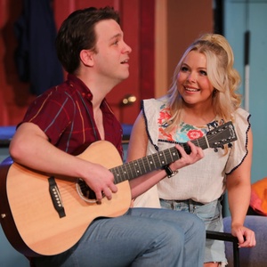 Review: BUTTERFLIES ARE FREE at Murrys Dinner Playhouse in Little Rock Photo