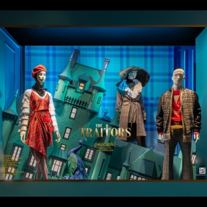 Photos: THE TRAITORS Window Displays Debut at Saks Fifth Avenue in New York Video