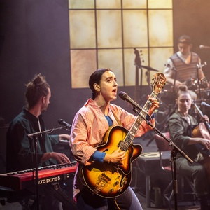 Review: MANIC STREET CREATURE, Kiln Theatre Photo
