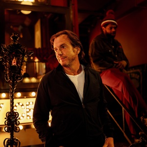 Bradley Coopers IS THIS THING ON? Sets Hulu Streaming Debut Photo