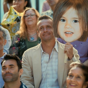 Video: Alice and Jimmy Have a Moment in SHRINKING Sneak Peek Clip