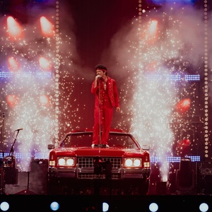 Photos: Bruno Mars Kicks Off 'The Romantic Tour' in Las Vegas Photo