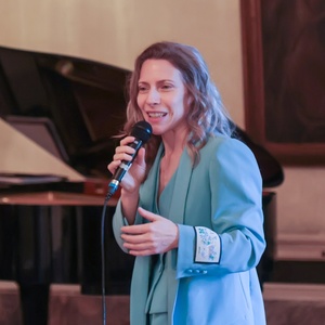 PHOTOS: Elena Roger presentó su gira española en la Embajada de Argentina en Madrid Photo