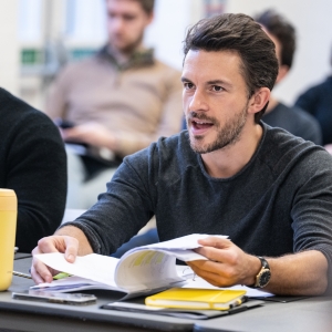 Photos/Video: Jonathan Bailey and More in Rehearsal For RICHARD II Photo