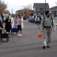 Theatre Garage to Present Reverse Trick Or Treat Event