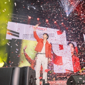 PHOTOS: Park Seo-joon Charms Fans at 'Fit for Any Role' Event
