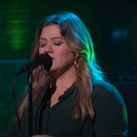 VIDEO: Kelly Clarkson Covers 'Green Eyes' Video
