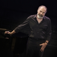 Interview: Mandy Patinkin Talks BEING ALIVE Concert Tour, Becoming a TikTok Star, If Interview