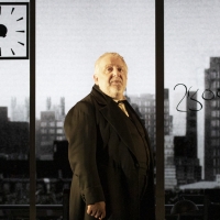 THE LEHMAN TRILOGY's Simon Russell Beale Wins 2022 Tony Award for Best Performance by Photo