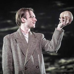 Review: HAMLET, Starring Luke Thallon Interview