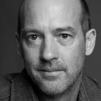 VIDEO: 'ER' Star Anthony Edwards Makes Broadway Musical Debut as Dr. Walker in GIRL…