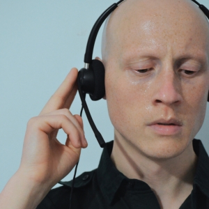 Sam MacGregor Brings HOLD THE LINE To Edinburgh Fringe Photo