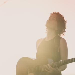 Ani DiFranco Plays Exclusive London Show Ahead of Glastonbury Appearance Photo