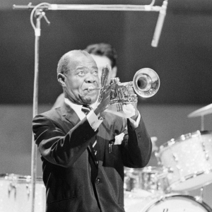 Video: Watch Louis Armstrong Sing 'Hello Dolly' From New Live Recording