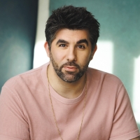 Interview: Simon Lipkin on the Joys of Christmas and Playing Buddy in ELF THE MUSICAL