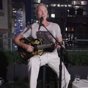 Video: Sting and Shaggy Perform Ahead of THE LAST SHIP at the Met Photo