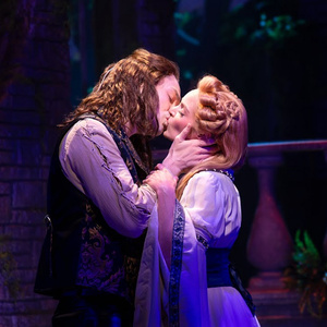 Video: First Look at CAMELOT at John W. Engeman Theater Video