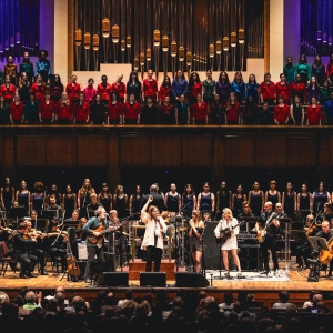 Review: AOIFE O'DONOVAN & BONNY LIGHT HORSEMAN WITH THE NATIONAL SYMPHONY ORCHESTRA a Photo