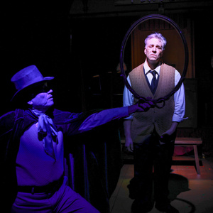 Review: A MAN OF NO IMPORTANCE at The Bent Photo
