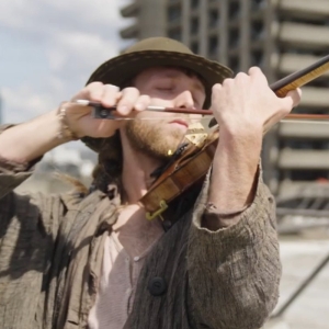 Video: FIDDLER ON THE ROOF Arrives At the Barbican Theatre Photo