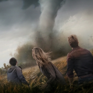 Video: Watch the TWISTERS Trailer With Daisy Edgar-Jones, Glen Powell, Anthony Ramos…