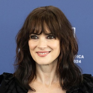 Winona Ryder, Chris Sarandon & More Join Season 3 of WEDNESDAY Photo