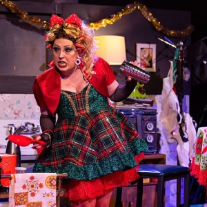 Review: WHOS HOLIDAY! at Open Stage Photo