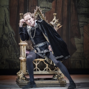 Review: GRACE PERVADES, Starring Ralph Fiennes Photo