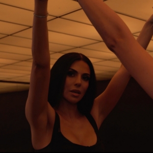 Video: Chrissy Spratt Taps SUNSET BLVD. Actor for New Music Video Photo