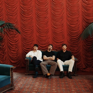 Irish Folk Trio Amble Adds New Dates to Headlining U.S. Tour Photo