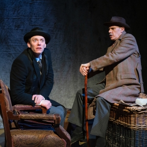 Review: THE WOMAN IN BLACK at Milwaukee Rep Photo