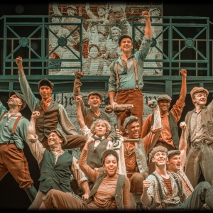 Review: DISNEY'S NEWSIES at New Theatre & Restaurant Interview