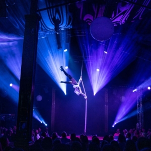 Review: LA CLIQUE at Crown Nightclub Eve Photo