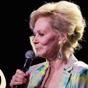 Jean Smart Reprises Deborah Vance for One-Night HACKS Event on HBO Max Photo