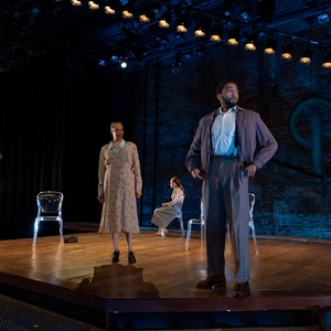 Review: THE GLASS MENAGERIE at Theatrical Outfit