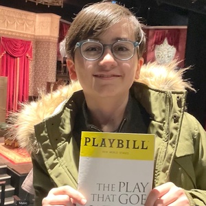 Video: The Kid Critics Go Right at THE PLAY THAT GOES WRONG Photo