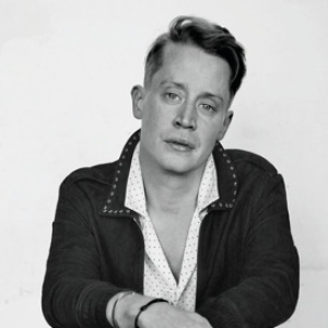 Macaulay Culkin Hosts a HOME ALONE Screening at the Paramount Theatre Photo