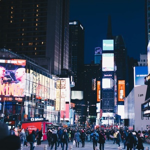 Cabaret Roundup: November 3-9- Hannah Berner, Jackie Hoffman, Shoshana Bean & More Photo