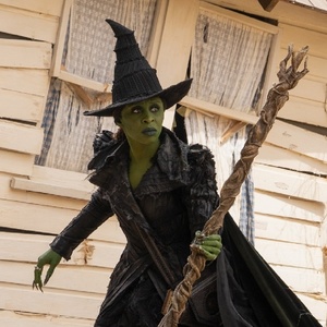 Wake Up With BroadwayWorld October 13, 2025 - Trisha Paytas To Join BEETLEJUICE and M Photo