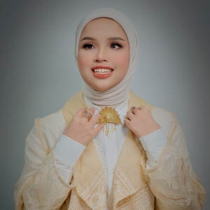 AMERICAS GOT TALENT Star Putri Ariani Releases New Single Sheepish Photo