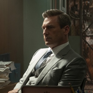 Photos: First Look at Apples YOUR FRIENDS & NEIGHBORS Season 2 Photo