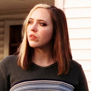 SOCCER MOMMY Shares Cover of Sheryl Crow's 'Soak Up The Sun' Photo