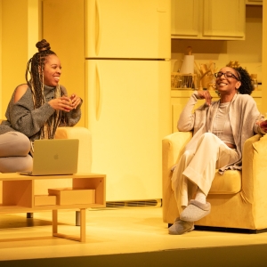 Review: A JUMPING-OFF POINT at The Jungle Theater Photo