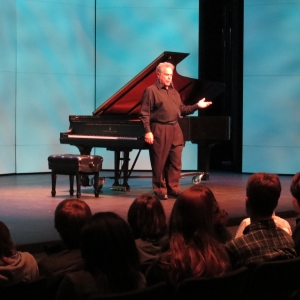 Keyboard Conversations with Jeffrey Siegel to Kick Off 40th Anniversary Season in October Photo